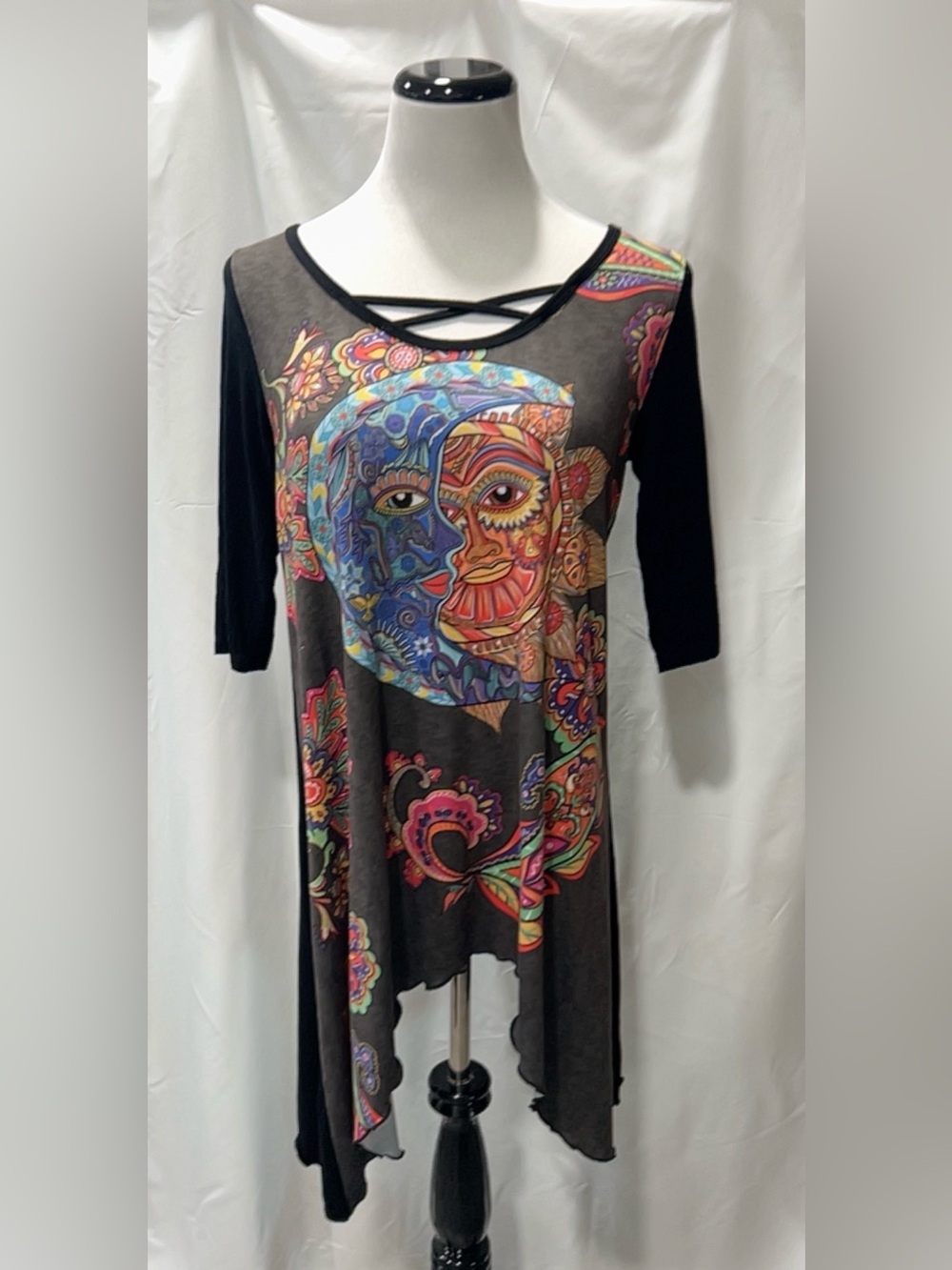 Ay Guey! Sun Moon Tunic Top XG XL Black Colorful Mexican Folk Art Huichol Print